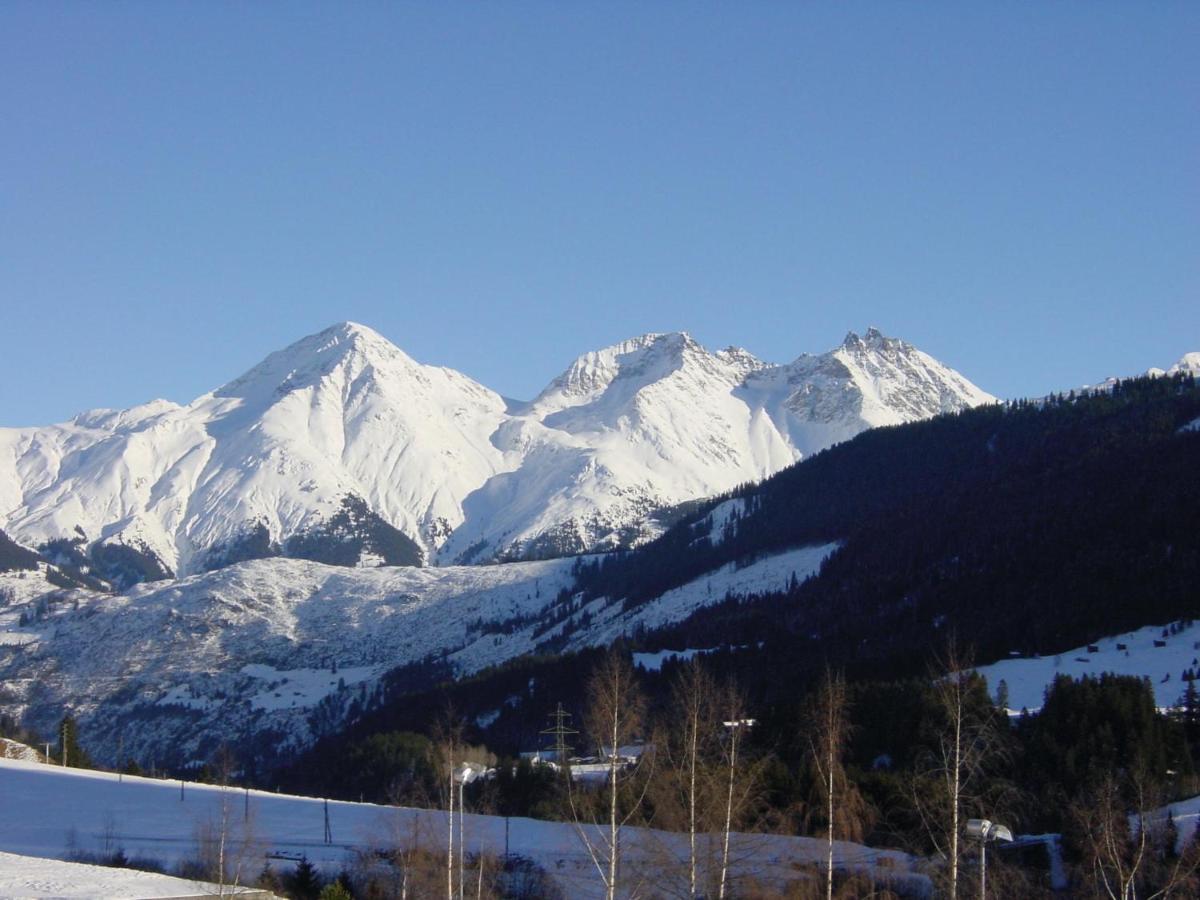 Jugendhotel Alpina Sedrun Buitenkant foto